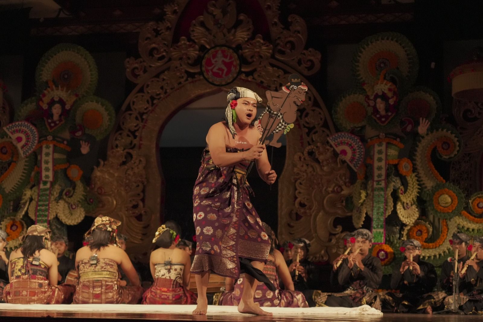 podiumnews.com-Duta Gong Suling Badung Kolaborasikan Wayang Inovatif